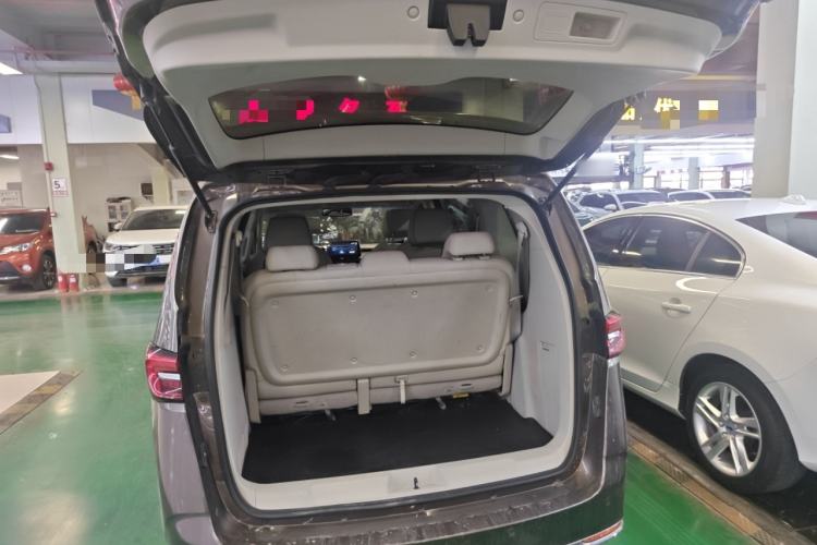 Used Buick GL8 2021 Land Cruiser Executive Class 652T Luxury Model