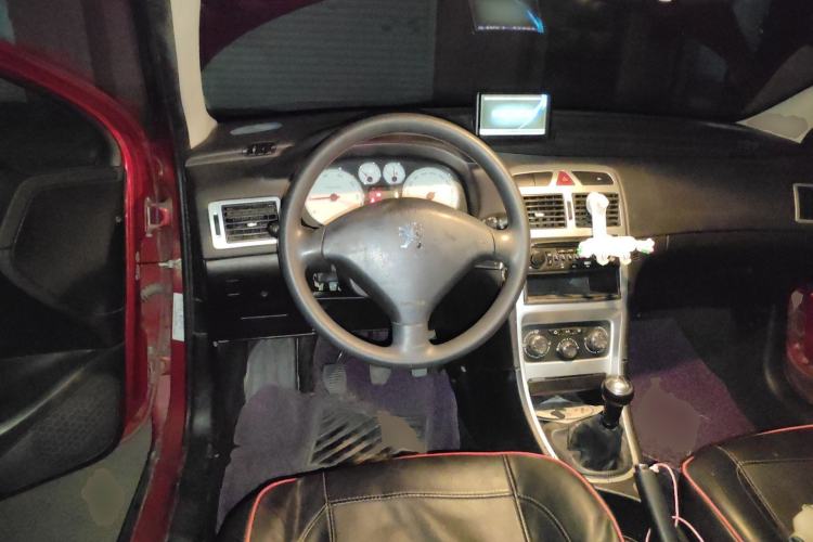 Used Peugeot 307 2013 Hatchback 1.6L Manual Comfort Edition