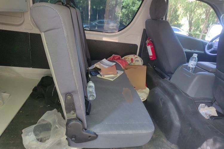 Used Foton Scenic G7 New Energy 2022 Van Long Wheelbase High Roof 5-Seater Equipped with CATL 50.23 kWh Battery
