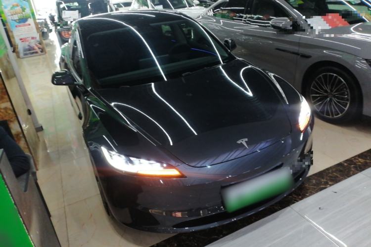 Used Tesla Model 3 2023 Rear-Wheel-Drive Version
