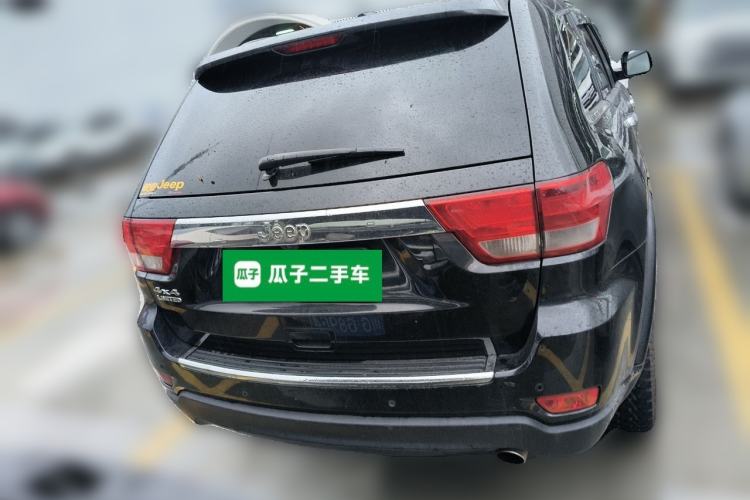 Used Jeep Grand Cherokee 2011 3.6L Luxury Edition
