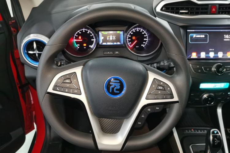Used BYD Yuan New Energy 2018 EV360 Smart Connected Cool Model