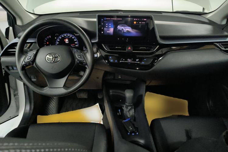 Used Toyota IZOA 2023 2.0L Enjoy Edition Center Console