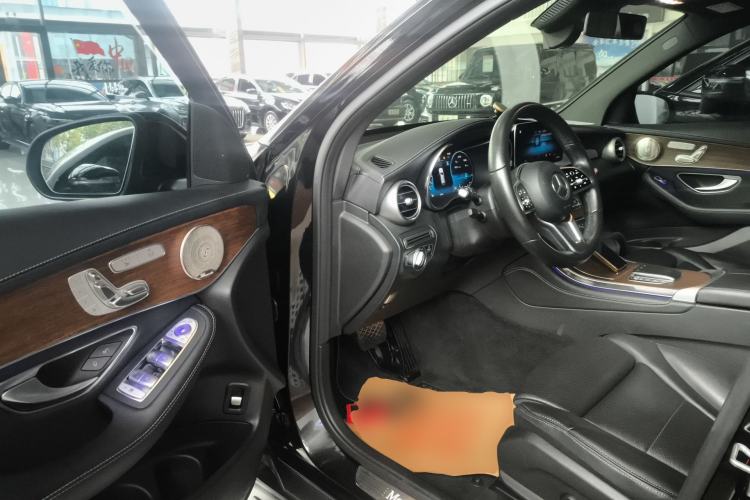 Used Mercedes-Benz GLC 2020 Facelift GLC 300 L 4MATIC Dynamic Edition Driver Seat