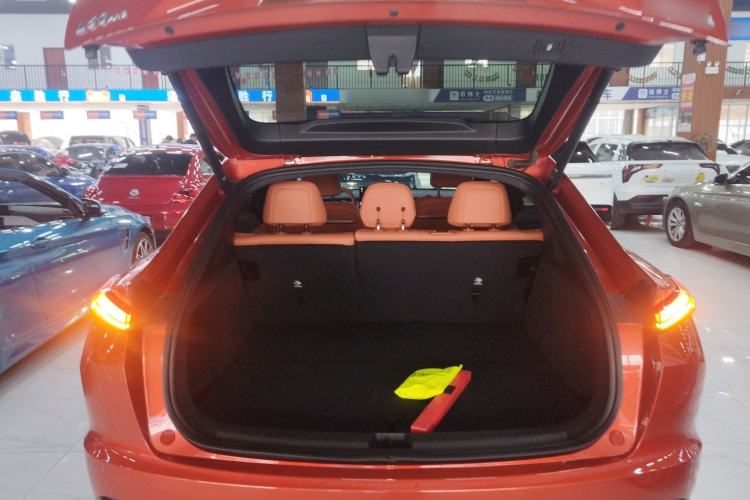 Used ONVO L60 2024 60 kWh All-Wheel Drive
