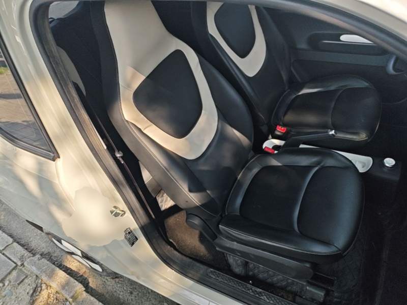 Used Wuling Hongguang MINIEV 2024 3rd Generation 215km Advanced Version — 24