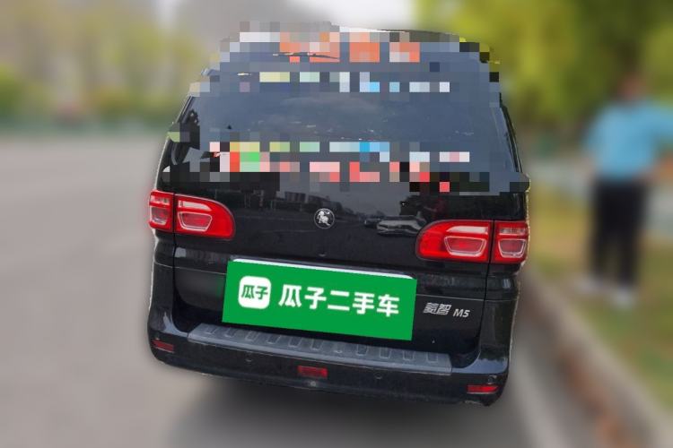 Used FORTHING Lingzhi 2023 M5L 1.6L Base Model 7 Seats Rear