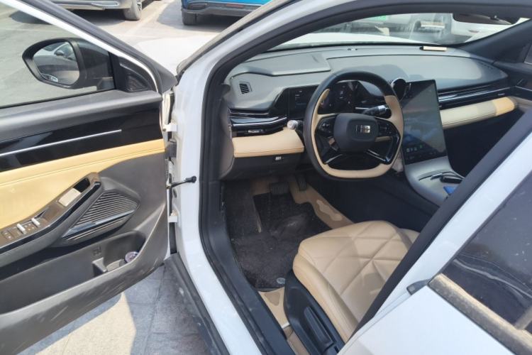 Used Geely Galaxy L6 2023 60km AIR Interior 3