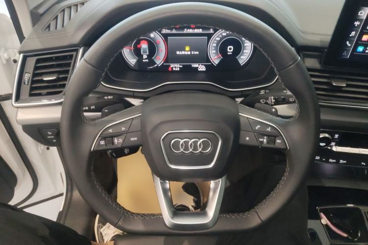 Used Audi Q5L 2022 40T Fashionable and Dynamic Model
