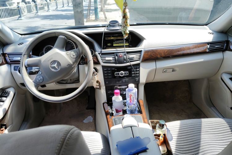 Used Mercedes-Benz E-Class 2012 E 300 L Elegant Model Center Console