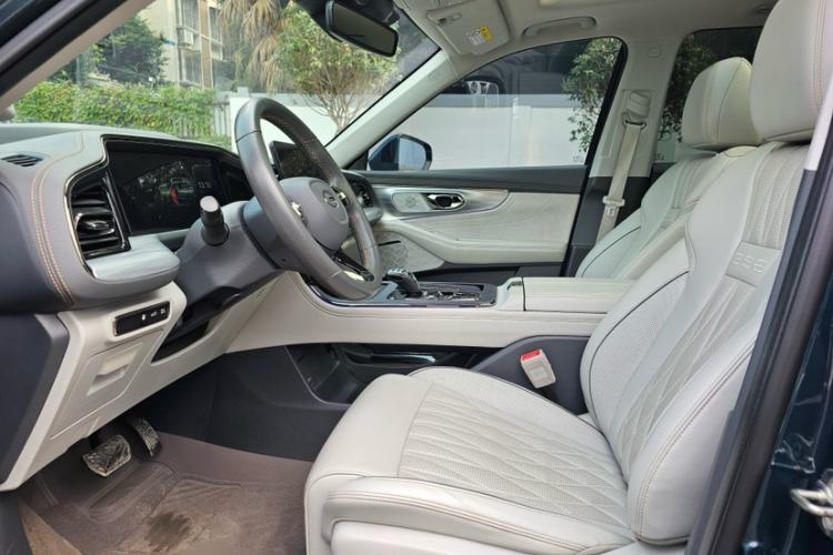 Used GAC Trumpchi GS8 2022 Double-Energy Series 2.0TM Two-Wheel Drive Prestige Edition (6 Seats) Interior 6