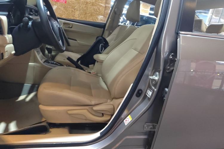 Used Toyota Corolla 2014 1.6L CVT GLX-i
