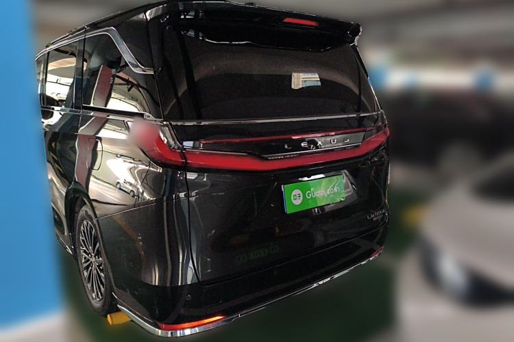 Used Lexus LM 2023 500h Six-Seater Prestige Edition