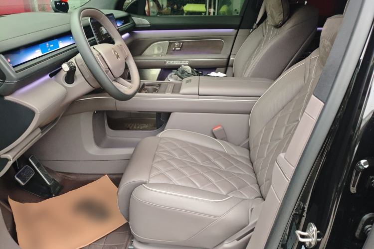 Used Nio ES8 2026 Model 6-seat Executive Luxury Edition Left Front Seat