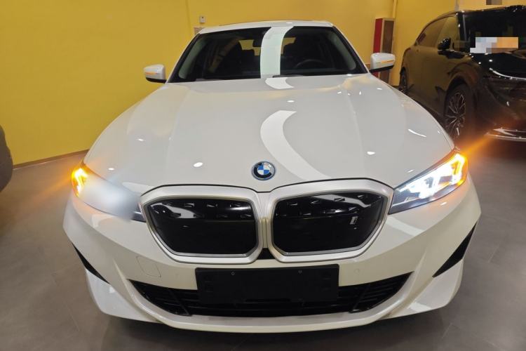 Used BMW i3 2022 eDrive 35 L
