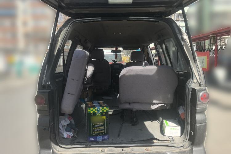 Used FORTHING Lingzhi 2014 M3 1.6L 7-seater Standard Model
