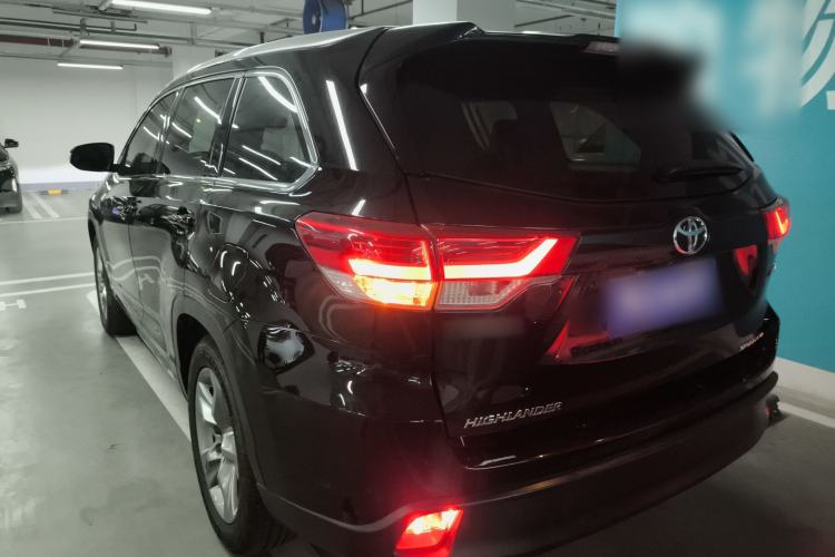 Used Toyota Highlander 2018 2.0T Four-Wheel Drive Luxury Version 7 Seats China VI Standard
