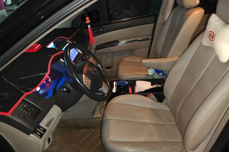 Used Mazda 8 2013 2.5L Deluxe Edition
