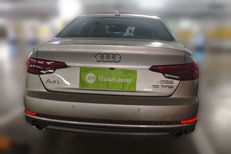 Used Audi A4L 2018 30th Anniversary Edition 40 TFSI Fashion Model
