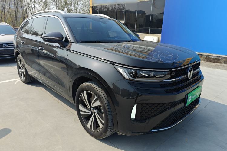 Used Volkswagen Tavendor 2024 Facelifted 380TSI All-Wheel Drive R-Line Cruise Premium Edition