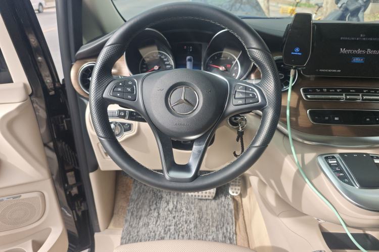Used Mercedes-Benz V-Class 2022 V 260 L Long-wheelbase Luxury Edition Steering Wheel