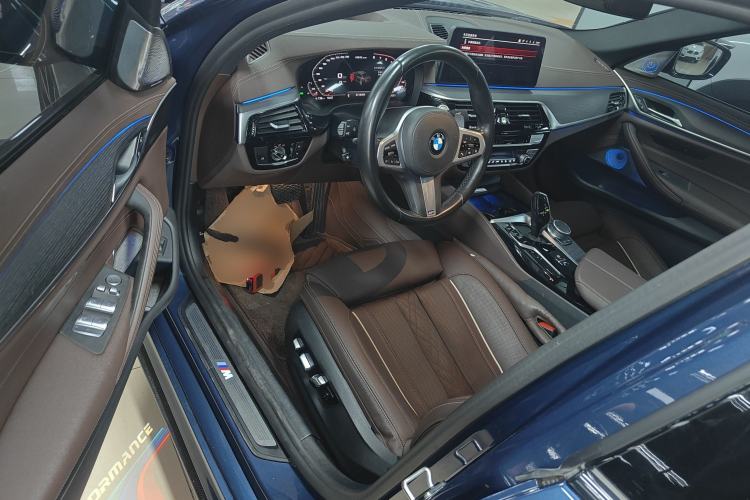 Used BMW 5 Series 2021 530Li Luxury Edition M Sport Package
