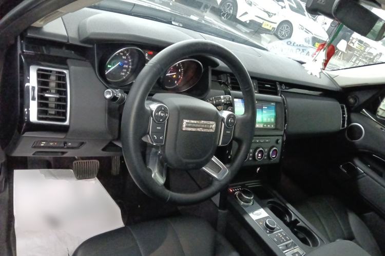 Used Land Rover Discovery 2018 3.0 SC V6 SE