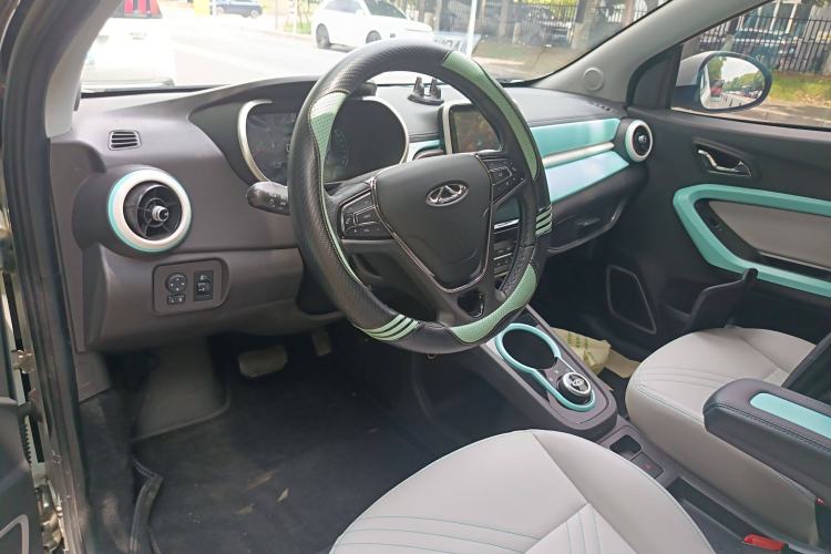 Used Chery New Energy Little Ant 2021 200 000 Yuan Ant Fan Edition Energized Version NMC Lithium Battery 408 km Center Console