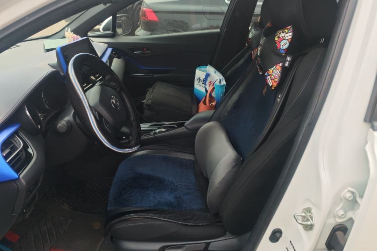 Used Toyota IZOA 2020 2.0L Enjoy Edition Left Front Seat