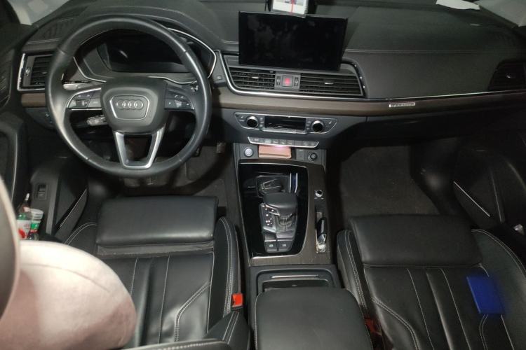 Used Audi Q5L 2022 Updated 45T Prestige Dynamic Edition Center Console