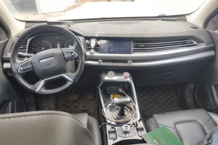 Used Haval H6 2017 Red Label 2.0T Automatic Two-Wheel Drive ZhiShang Model