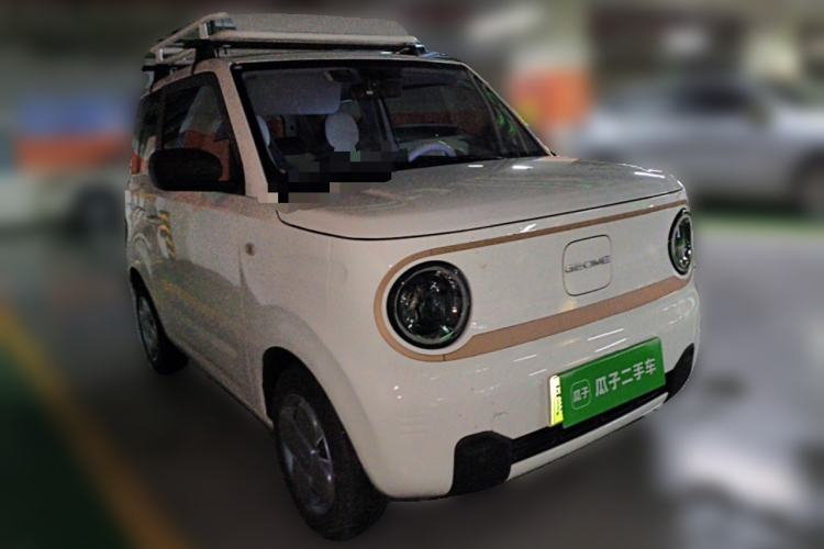 Used Geely Galaxy Panda 2023 Panda Mini 200km Endurance Bear Front Right 45 Deg