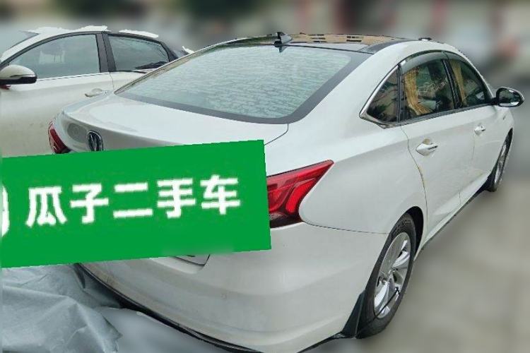 Used CHANGAN Raeton CC 2018 1.5T Manual Elegant Starry Edition China V Standard
