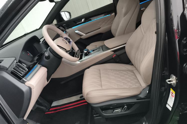 Used BYD Tang New Energy 2024 DM-i Glory Edition 112KM Prestige Model
