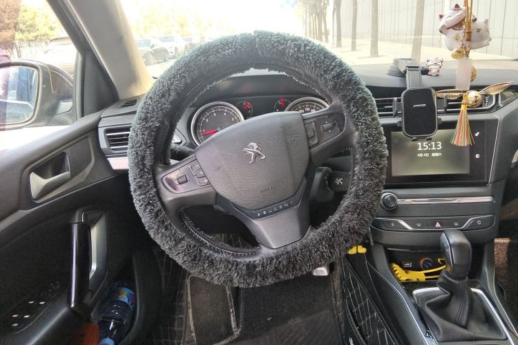 Used Peugeot 408 2015 1.2T Automatic Luxury Edition Steering Wheel