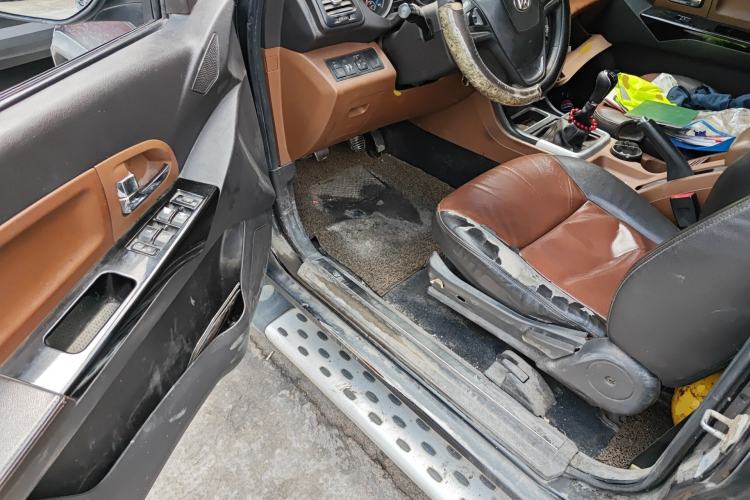 Used JDMC T7 2017 2.0T PLUS Two-Wheel Drive Luxury Edition Extended Wheelbase D20B Driver Seat