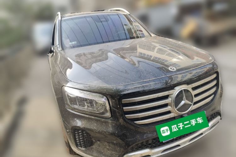 Used Mercedes-Benz GLB 2023 Refreshed GLB 200 Dynamic Edition Front Right 45 Deg