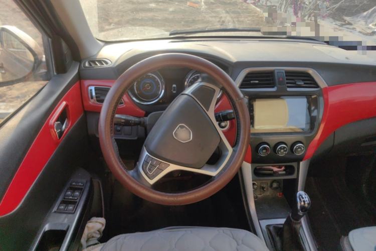 Used Foton Jiatu ix7 2016 1.5L ZhiZun Model Steering Wheel