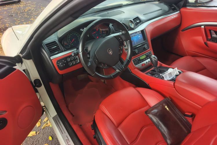 Used Maserati GranTurismo 2007 4.2L Standard Edition Steering Wheel