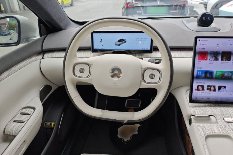 Used Nio ET7 2022 75 kWh Steering Wheel