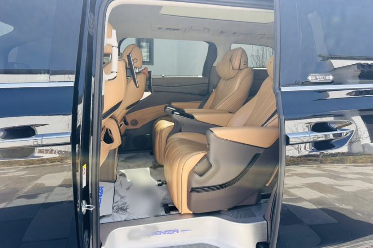 Used Denza D9 2022 DM-i 970 Four-Wheel Drive Flagship Model