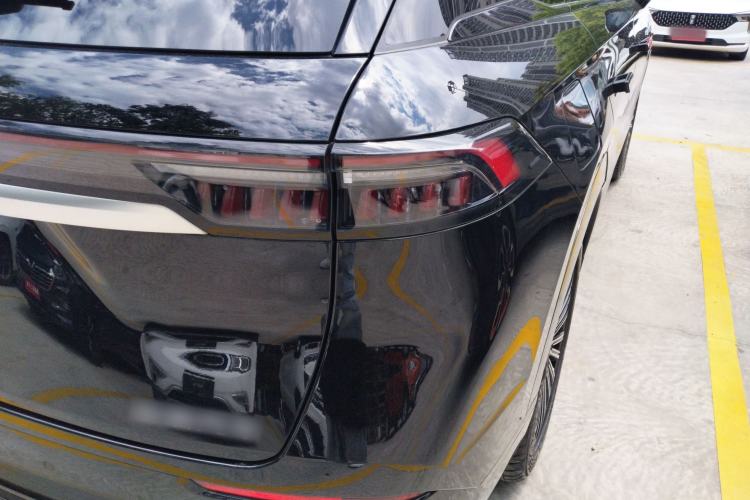 Used Chery Tiggo 9 2025 2.0T Dual-Clutch Two-Wheel Drive Luxury Edition 5 Seats Right Rear Taillight