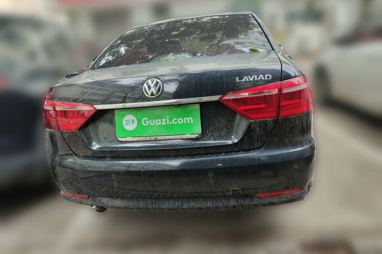 Used Volkswagen Lavida 2013 Restyled Classic 1.6L Manual Comfort Edition
