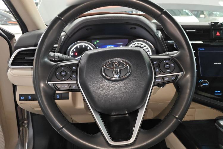 Used Toyota Camry 2018 2.5G Luxury Edition Steering Wheel