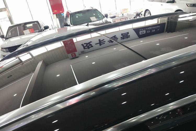 Used Mercedes-Benz GLC 2019 GLC 260 L 4MATIC Luxury Model Roof