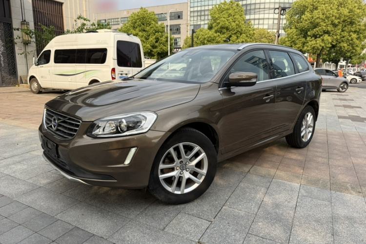 Used Volvo XC60 2017 T5 Smart Upgrade Edition