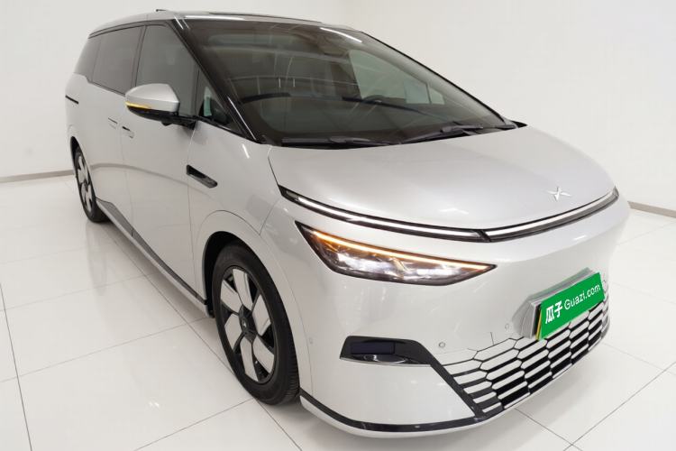 Used XPeng X9 2024 702 Ultra-Long Range Max
