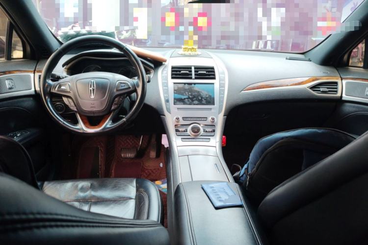 Used Lincoln MKZ 2019 2.0T Luxury Edition China VI Standard Center Console