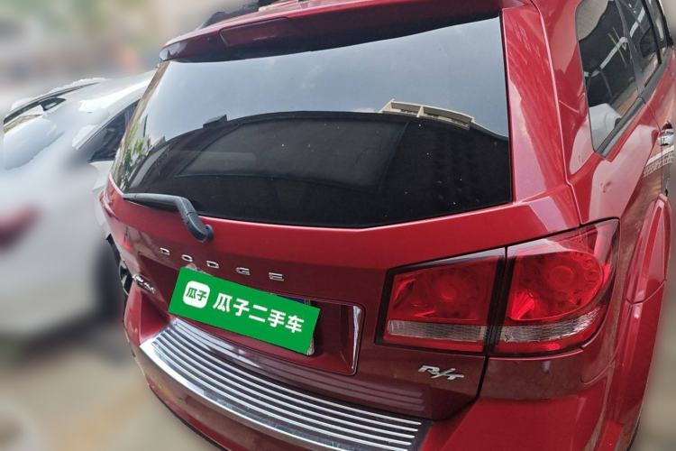 Used Dodge Journey 2013 2.4L Two-Wheel Drive Luxury Version
