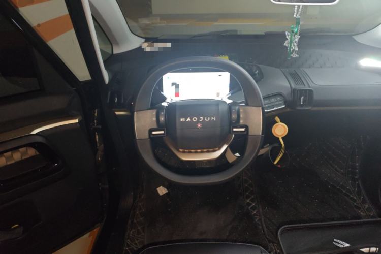 Used Baojun KiWi EV 2021 Artist Model Ternary Lithium Steering Wheel